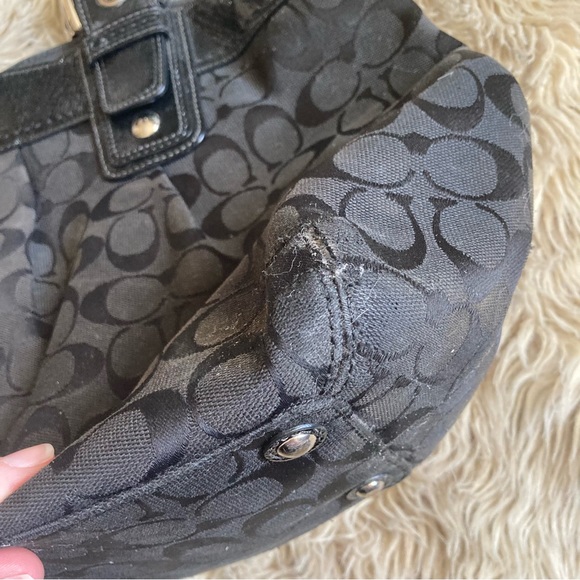 Coach vintage y2k black signature canvas large shoulder bag - Picture 4 of 13